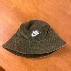 NIKE  カーキ　スウェード　バケットハット