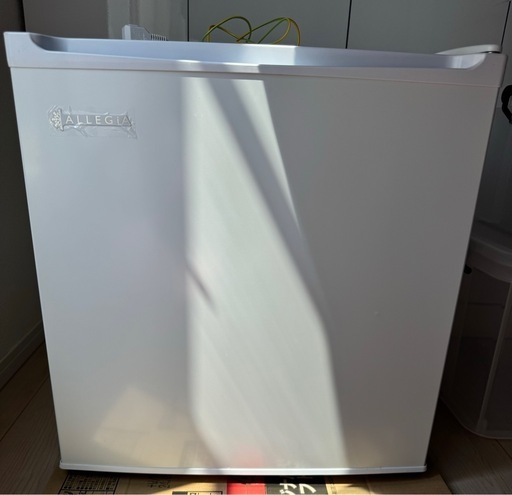 【値下げしました！】アレジア冷凍庫36L 2022年製