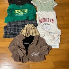子供服　140-160cmの画像