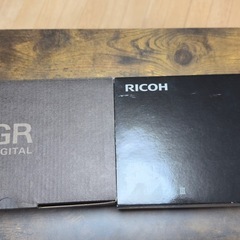 RICOH GR DIGITAL III 本体なし　箱とちょっとした付属品の画像