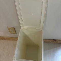 【中古】　開閉式　ゴミ箱の画像