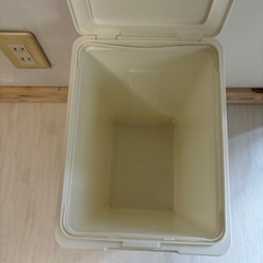【中古】　開閉式　ゴミ箱の画像