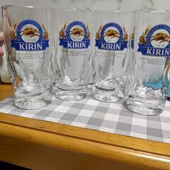 ビールジョッキ。4つ全部の価格です。