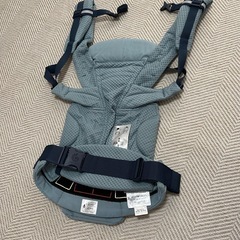エルゴ　ブリーズ　抱っこ紐　カバー付きの画像