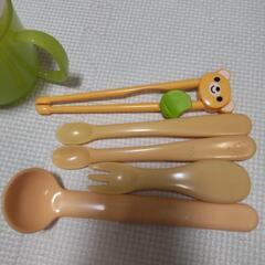離乳食 お皿貰って下さい。 ベビー 食器 お皿 マグマグ トレイ ワンプレート トレー プーさんの画像