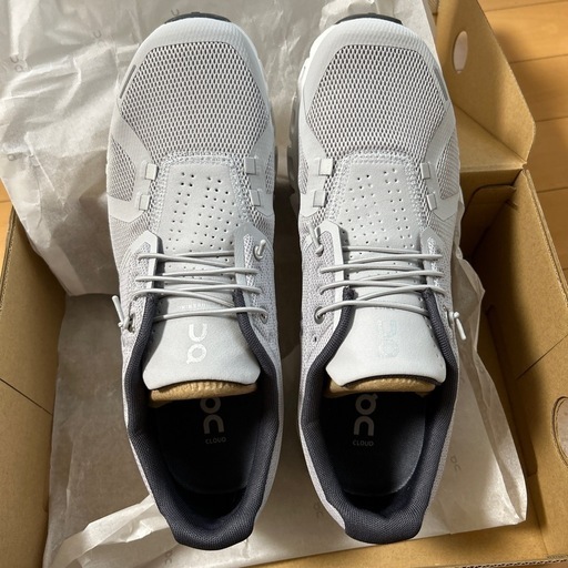 【新品未使用】On Cloud5 メンズ27.0cmD グレイシャーホワイト