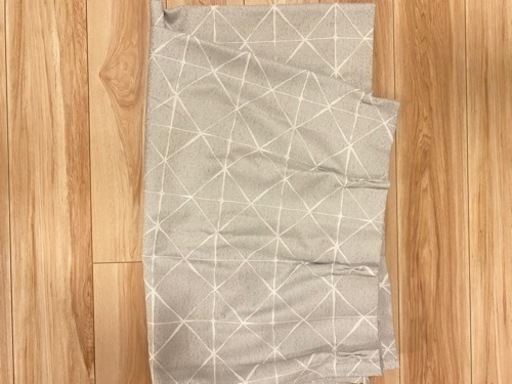 ニトリ　カーテン　グレー　2枚組み