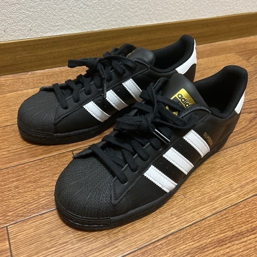 【取引中】adidas スニーカー　スーパースター