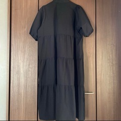 しまむら　ティアードロングワンピース　シャツワンピース　黒　Mサイズの画像