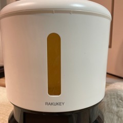 猫の自動給餌器の画像