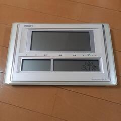 SEIKO デジタル電波時計 説明書付壁掛け自立可能