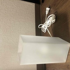 IKEA　テーブルランプ　GRÖNÖ グローンオー