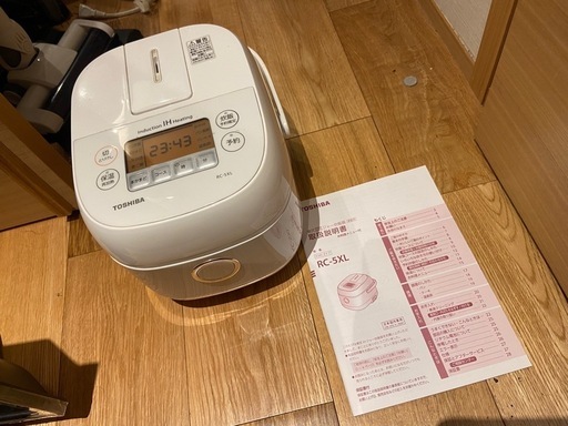 良品 TOSHIBA 東芝 IH炊飯ジャー RC-5XL 3合炊き 2019年製 通電 動作確認済み