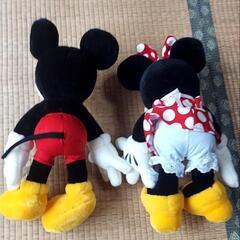 ミッキーのぬいぐるみの画像