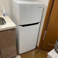 【受け渡し済】 Hisense 2ドア冷凍冷蔵庫（説明書付き）