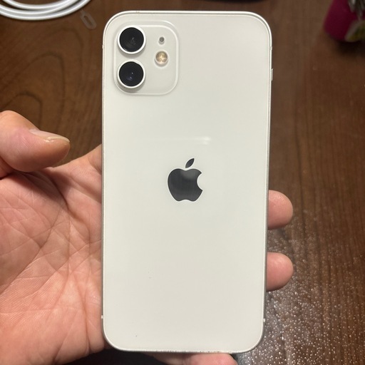 iPhone１２　
SIMフリー