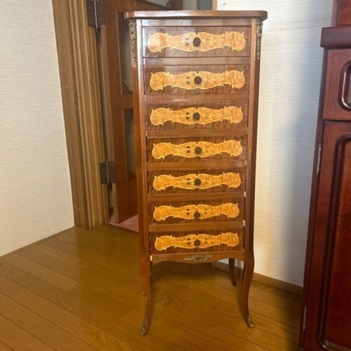 アンティーク家具　チェスト