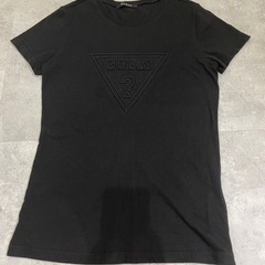 GUESS Tシャツ