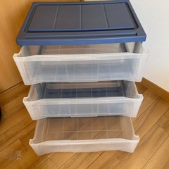 収納ボックス　プラスチック製三段　2個ありの画像