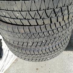 ブリヂストンスタッドレスタイヤ225-65 R 17　8分山の画像