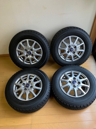 軽バン、軽トラ用12インチアルミ、国産スタッドレスタイヤ　車検も通るLTなので雪道用だけでなく、通年の軽バン軽トラのドレスアップにも！