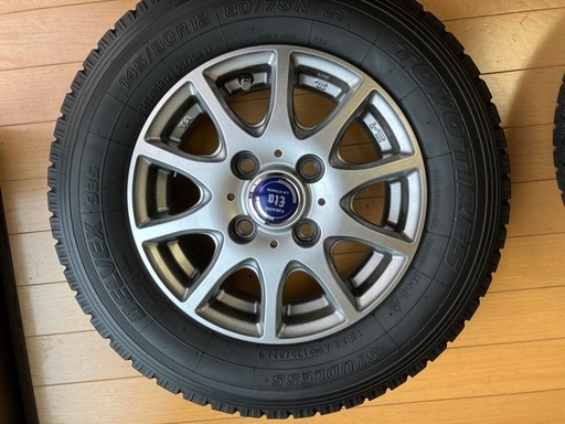 軽バン、軽トラ用12インチアルミ、国産スタッドレスタイヤ　車検も通るLTなので雪道用だけでなく、通年の軽バン軽トラのドレスアップにも！
