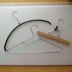 マワハンガー×スラックハンガー×首が伸びないハンガーの画像
