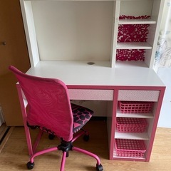 ３０日処分！IKEAのデスクとチェア