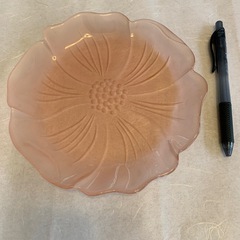 【美品】花びらのようなお皿三つセットの画像