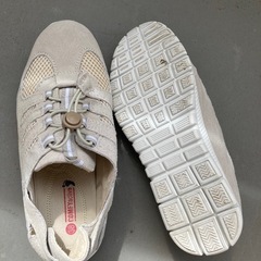 COMFY active シューズの画像
