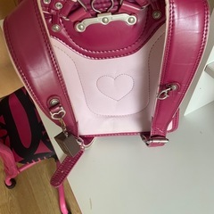 ランドセル、ローズ色の画像