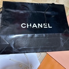 ブランド　ショップ袋の画像