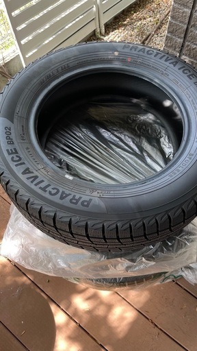 スタッドレスタイヤ(ホイールなし) 185/65R15