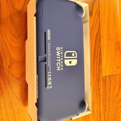 Nintendo Switch Light ブルーの画像