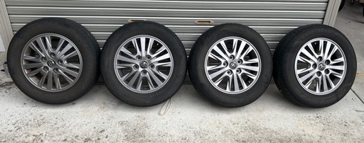 トヨタ　エスクワイア　純正　アルミホイール　レア　195 65 R15