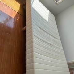 足つきマットレス ベッド セミダブルの画像