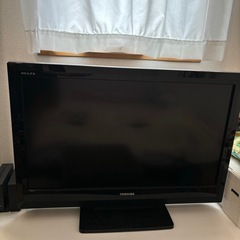 TOSHIBA REGZA テレビ　リモコン付き