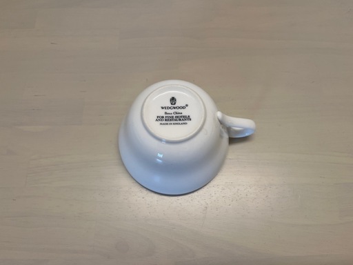Wedgwood ティーカップ・ソーサー 白 陶器　6セット