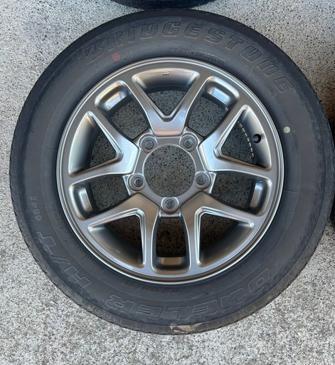 ジムニー 純正アルミホイール ４本セット 16x5.5J INSET22 純正タイヤ付 175/80R16