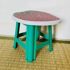 イチゴのちびイスの画像