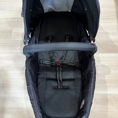 HUGMEベビーカー　KATOJI製の画像