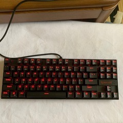お値下げ 
ゲーミング キーボード 3