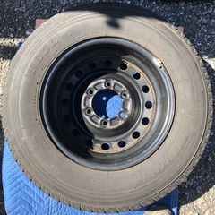 ハイエース純正ホイールの画像