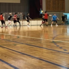一緒にハンドボールしよう！🤾🏻‍♀️🤾🏻🤾🏻‍♂️ - スポーツ