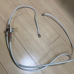 分配器とケーブル
