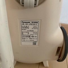 Panasonic 紙パック式　掃除機
の画像