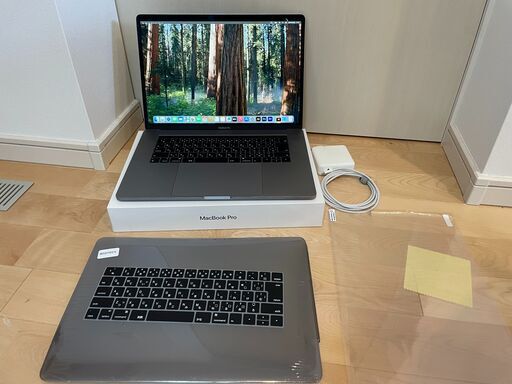 美品 MacBookPro15インチ おまけ付き