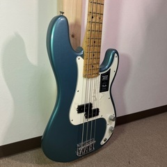 プレシジョンベース4弦　Fender ブルー　美品　エレキベースの画像