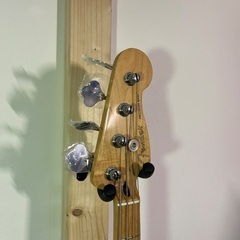 プレシジョンベース4弦　Fender ブルー　美品　エレキベースの画像