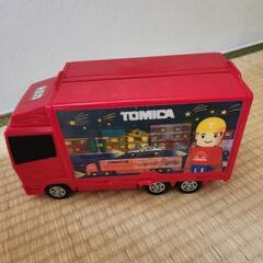 トミカトラック